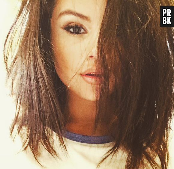 Selena Gomez fala sobre novos hits e próximo CD