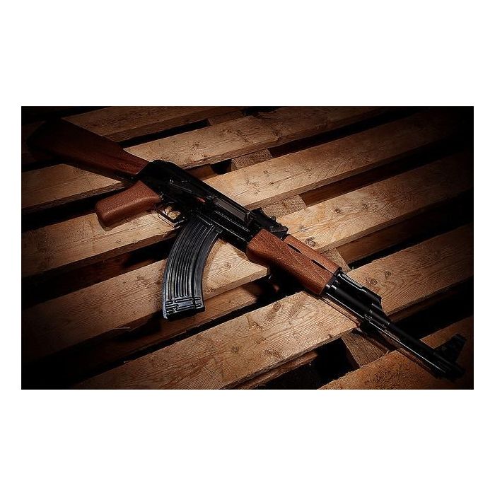  A AK-47 &amp;eacute; uma das armas mais eficientes que existem. Mikhail Kalashnikov, seu desenvolvedor, chegou a se culpar sobre as mortes que a arma j&amp;aacute; teria causado 