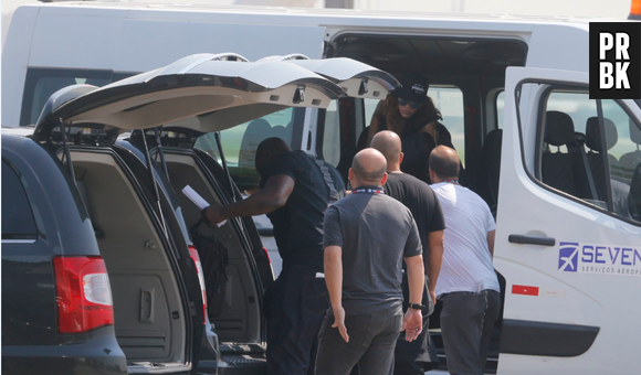 Rihanna chega no Brasil para show no Rock in Rio 2015