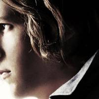 Em "Batman vs Superman" o vilão é Lex Luthor Jr, filho do milionário e herdeiro da LexCorp