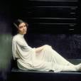 É claro que uma das fantasias mais clássicas de todos os tempos não poderia faltar, né? Arrasa de Princesa Leia (Carrie Fisher), da franquia "Star Wars"!