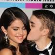 O namoro de Justin Bieber e Selena Gomez terminou oficialmente em janeiro de 2013