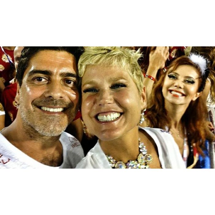 E o namoro com o ator e cantor Junno Andrade, como vai ficar Xuxa?!