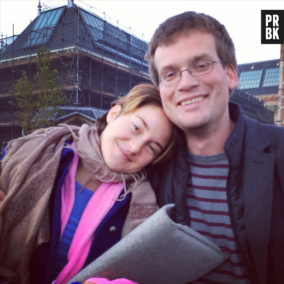 John Green publica imagem com Shailene Woodley em "A Culpa é das Estrelas"