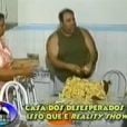 "Casa dos Desesperados" é um antigo reality show brasileiro que tinha como o objetivo fazer polêmica. Os participantes eram super diferentes uns dos outros e viviam em uma casa minúscula