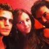 Ian Somerhalder tirou uma foto em grupo com seus companheiros de elenco Nina Dobrev e Paul Wesley