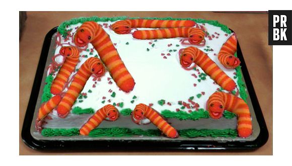 Minhocas em um bolo de Natal? Você vai querer um pedaço?