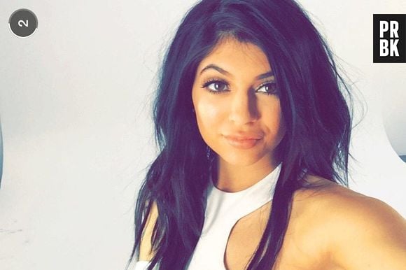 Kylie Jenner sempre que pode responde as perguntas dos fãs no Snapachat