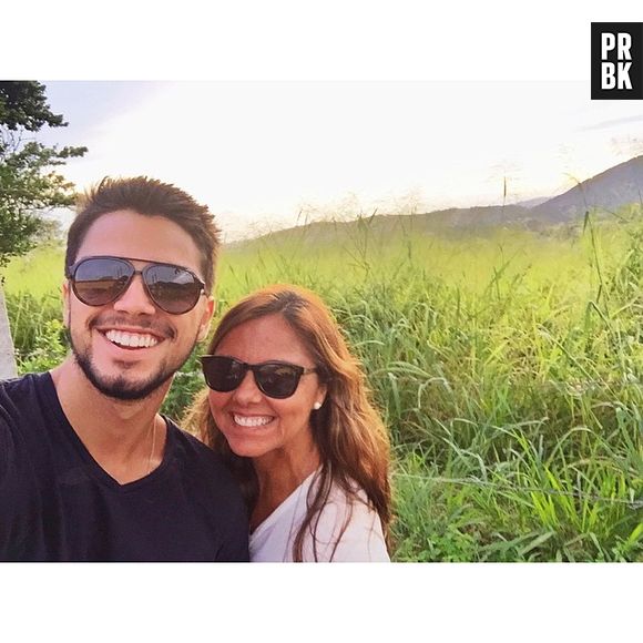 Rodrigo Simas, ex-"Dança dos Famosos", e a mamãe Ana Sang