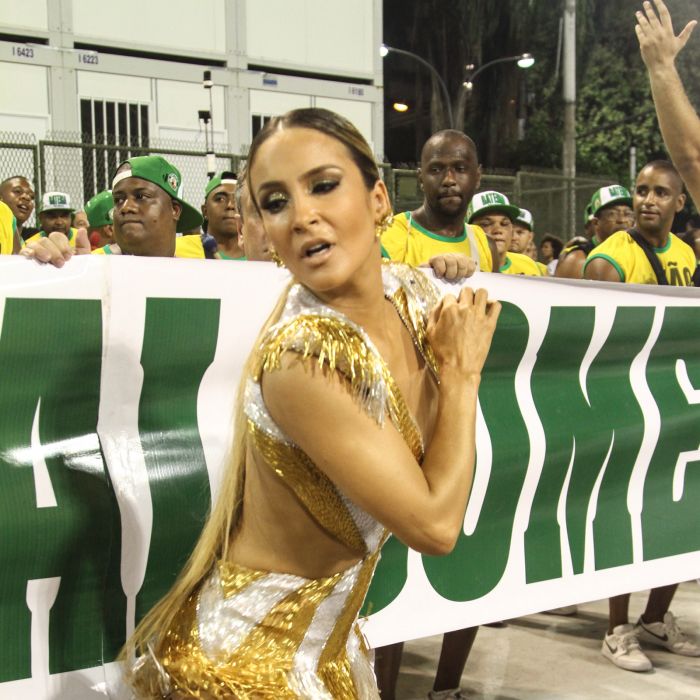 Claudia Leitte, rainha de bateria da Mocidade, diz que desfilará quase pelada no Carnaval