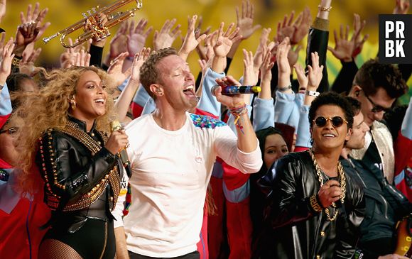 Com Beyoncé, Coldplay e Bruno Mars, o show do Super Bowl se tornou inesquecível!