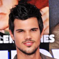 Taylor Lautner comemora seus 22 anos! Parabéns ao lobo mais gato do cinema!