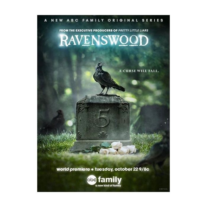 Poster promocional da série &quot;Ravenswood&quot;