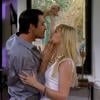 Caroline (Beth Behrs) se aproxima mais ainda de Nicolas (Gilles Marini) em "2 Broke Girls"