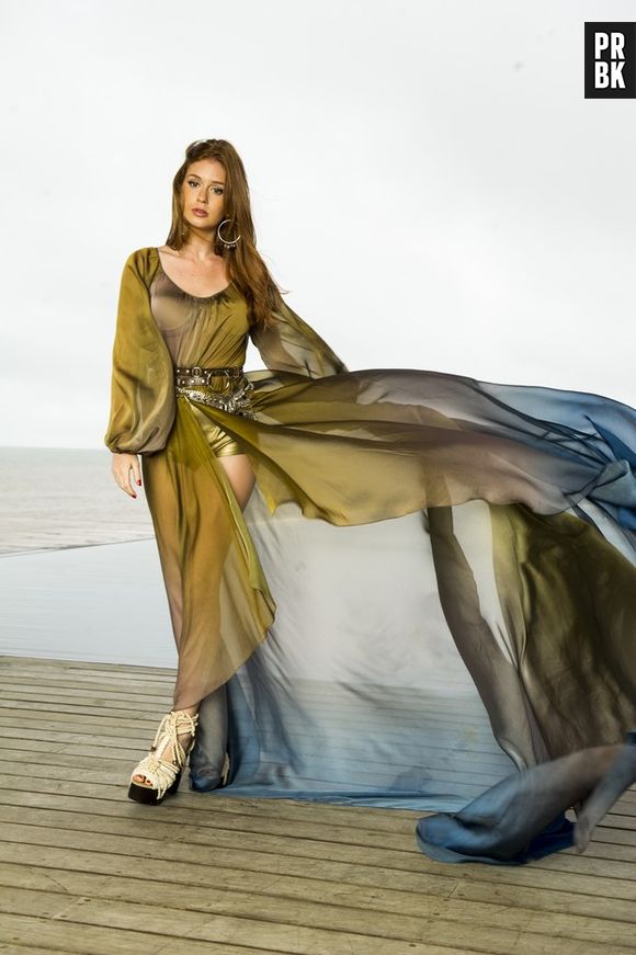 Em "Totalmente Demais", Eliza (Marina Ruy Barbosa) faz sessão de fotos no Uruguai