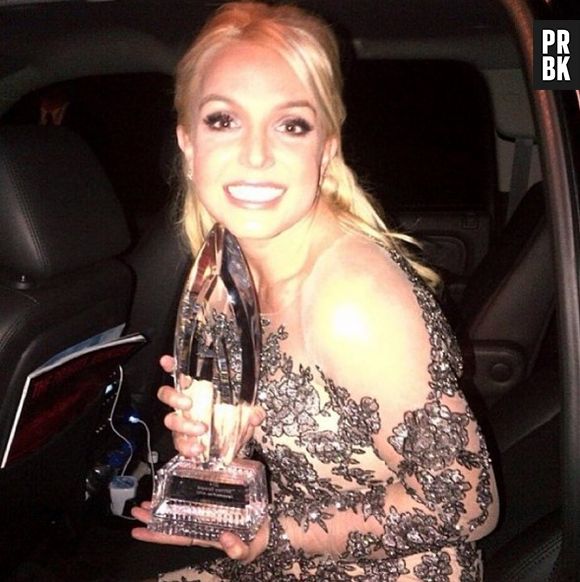 Já ouviu falar na lenda da fênix, que renasceu das próprias cinzas? Britney Spears!