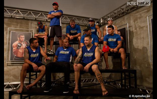 Anderson Silva foi na casa da primeira temporada do "The Ultimate Fighter Brasil"!