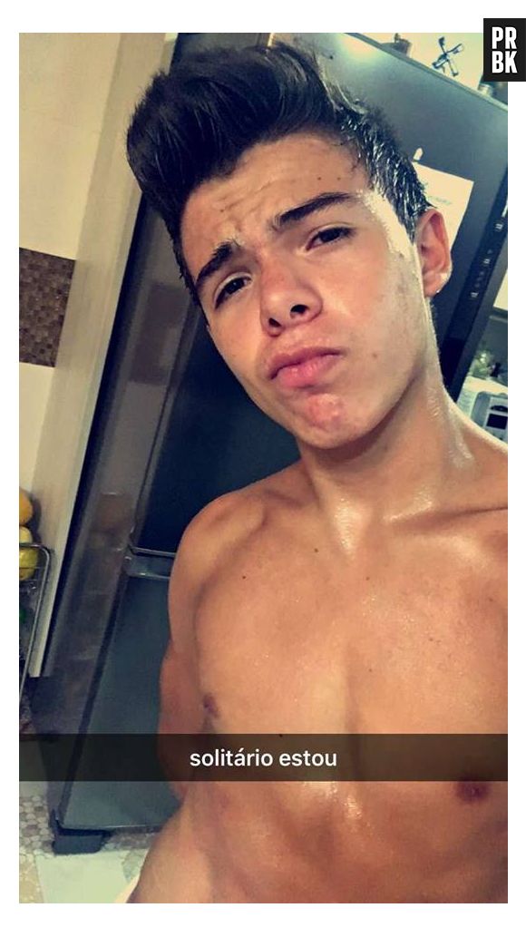 Thomaz Costa, ex de Larissa Manoela, arrasa corações por aí