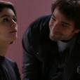 A it-girl Amora (Sophie Charlotte) vai tentar seduzir Fabinho (Humberto Carrão) em "Sangue Bom"!