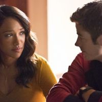 Em "The Flash": na 3ª temporada, Barry e Iris juntos? Casal aparece aos beijos em novas fotos!