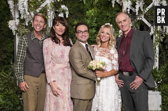 Penny (Kaley Cuoco) e Leonard (Johnny Galecki) resolveram renovar os votos de casamento em "The Big Bang Theory"