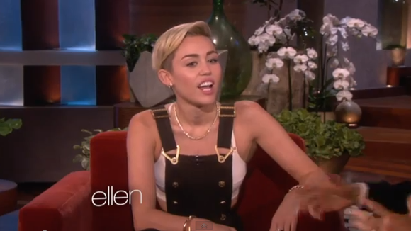 Miley Cyrus fala em entrevista sobre o fim do noivado com Liam Hemsworth