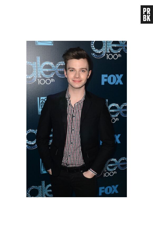 Chris Colfer, conhecido mundialmente pela série "Glee", também apoia Hillary Clinton