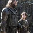  Em "Game of Thrones": C&atilde;o de Ca&ccedil;a (Rory McCann) e Arya (Maisie Williams) chegam ao seu destino final, ser&aacute; o fim dessa dupla? 