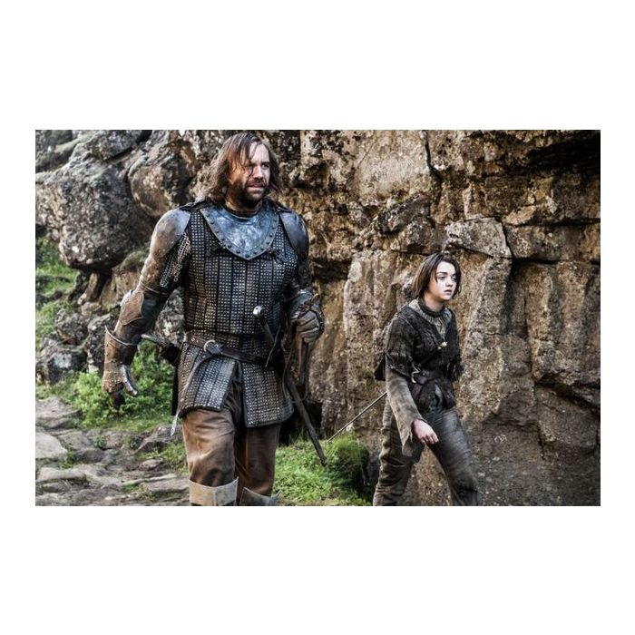  Na quarta temporada de &quot;Game of Thrones&quot;: Quais perigos a Vila Toupera reserva para Arya (Maisie Williams) e C&amp;atilde;o de Ca&amp;ccedil;a (Rory McCann)? 