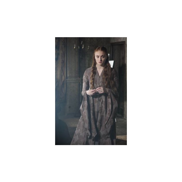  Na quarta temporada de &quot;Game of Thrones&quot;: Ser&amp;aacute; que Sansa (Sophie Turner) vai ficar feliz em reencontrar a irm&amp;atilde;? 
