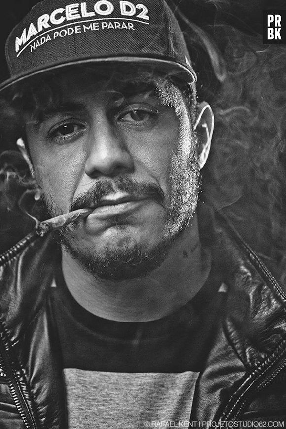 Marcelo D2 tinha um emprego de porteiro, antes de mandar muito bem como cantor