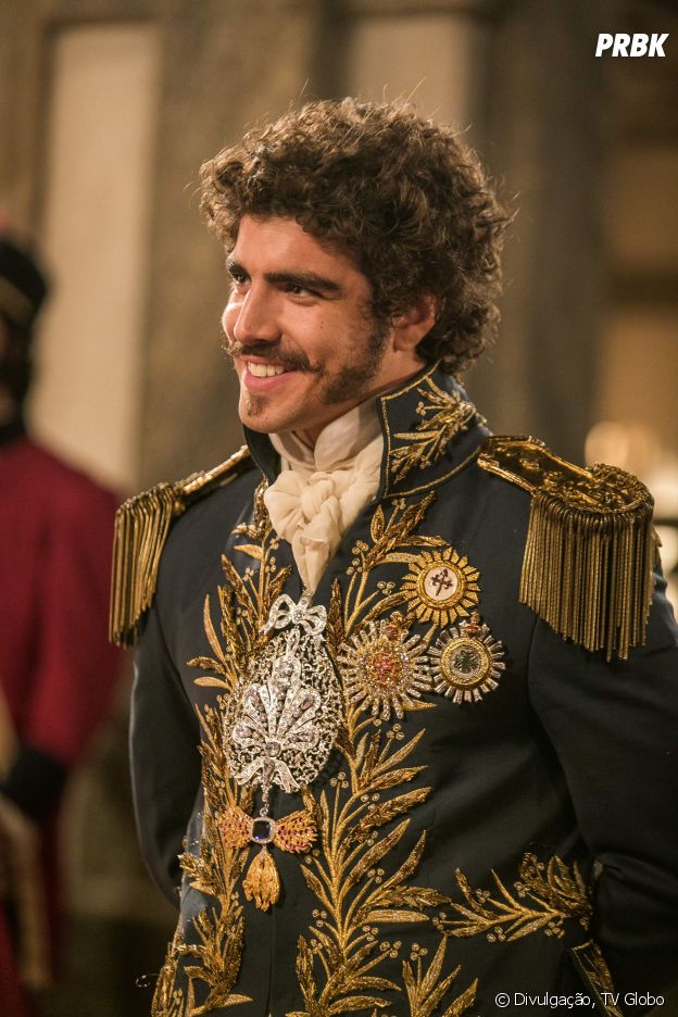Na novela "Novo Mundo", Dom Pedro (Caio Castro) é o alvo do amor de Leopoldina (Leticia Colin) e Domitila (Agatha Moreira)