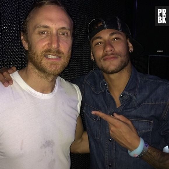 Em Ibiza, Neymar curtiu a noite com David Guetta, na madrugada desta terça-feira (29)