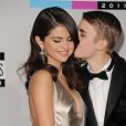 Selena Gomez e Justin Bieber voltaram esse ano, para a alegria de todos os fãs. Nosso Jelena está vivíssimo!