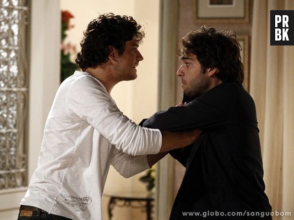 Bento (Marco Pigossi) também se precipitou em "Sangue Bom" ao bater em Fabinho (Humberto Carrão) para defender Amora (Sophie Charlotte)