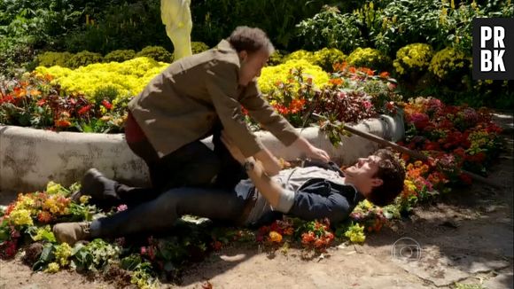 Em "Sangue Bom", Bento (Marco Pigossi) já bateu em seu próprio pai Wilson (Marco Ricca)!