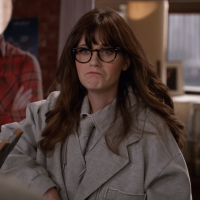 Final de "New Girl" tem casamento de Jess e Nick e uma última rodada de True American