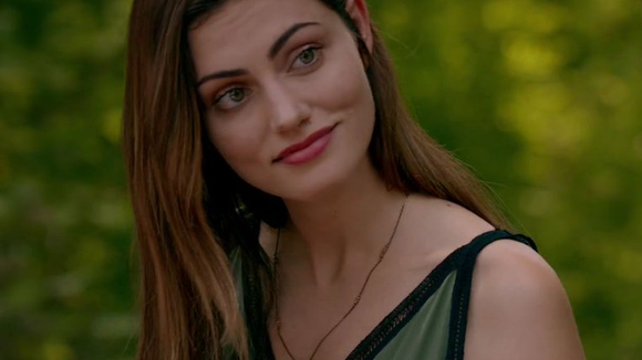 Phoebe Tonkin, de "The Originals", define última cena de Hayley: "Momento de partir o coração"