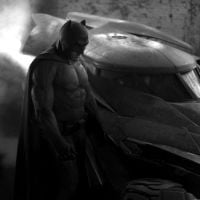 Saiu uma foto do Batmóvel que estará no filme "Batman vs Superman". Tá show!