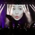 Tel&atilde;o atr&aacute;s do palco do show de Miley Cyrus no Rio de Janeiro 