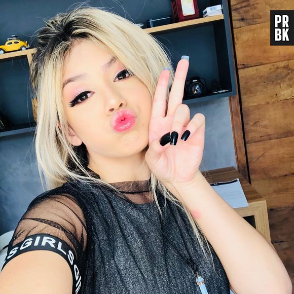 Mãe de Melody explica que nunca teve controle sobre a carreira da filha