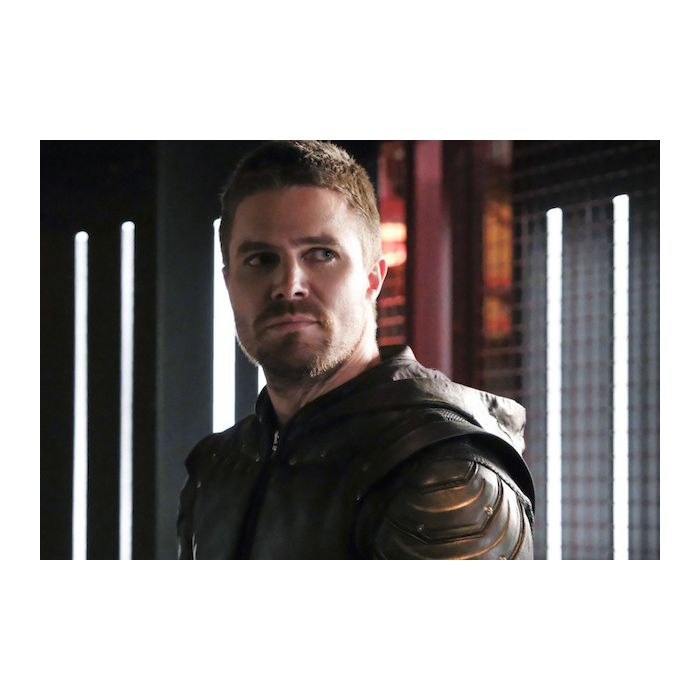  Em &quot;Arrow&quot;, Oliver (Stephen Amell) vai enfrentar nova ameaça no 150º episódio 