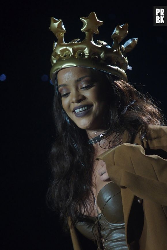 Rihanna comemorou os três anos de "Anti" com uma publicação no Twitter