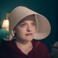 A série "The Handmaid's Tale" já está disponível no Globoplay e você precisa fazer essa maratona