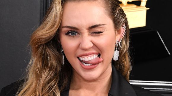 Miley Cyrus está confirmadíssima no primeiro episódio da 11ª temporada de "RuPaul's Drag Race"