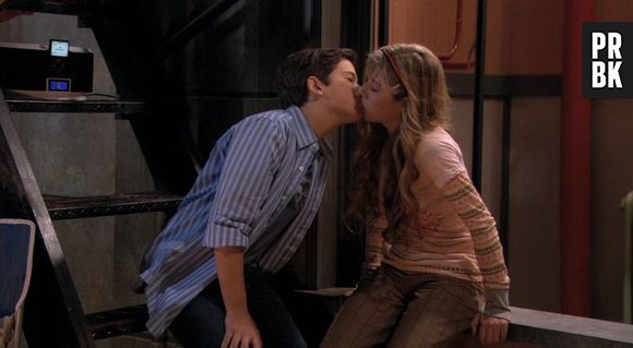 Em "iCarly", Freddie (Nathan Kress) e Sam (Jennette McCurdy) são o casal mais injustiçado e vamos provar isso!