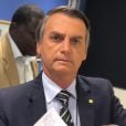 Jair Bolsonaro declara fim de horário de verão ainda este ano e internet reage com memes