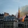 Catedral de Notre-Dame pega fogo nesta segunda-feira (15) e mundo todo repercute a notícia