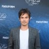 Tyler Blackburn, de "Pretty Little Liars", diz que se assumir na adolescência trouxe consequências