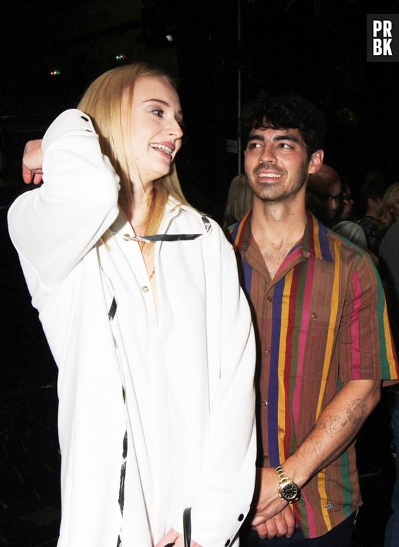 Joe Jonas ajudou Sophie Turner no período depressivo da atriz